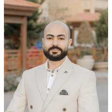 محامي ومستشار قانوني 